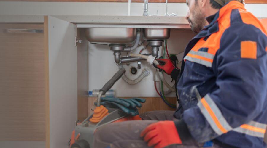 Expert burst pipe repair services in Lyons, KS